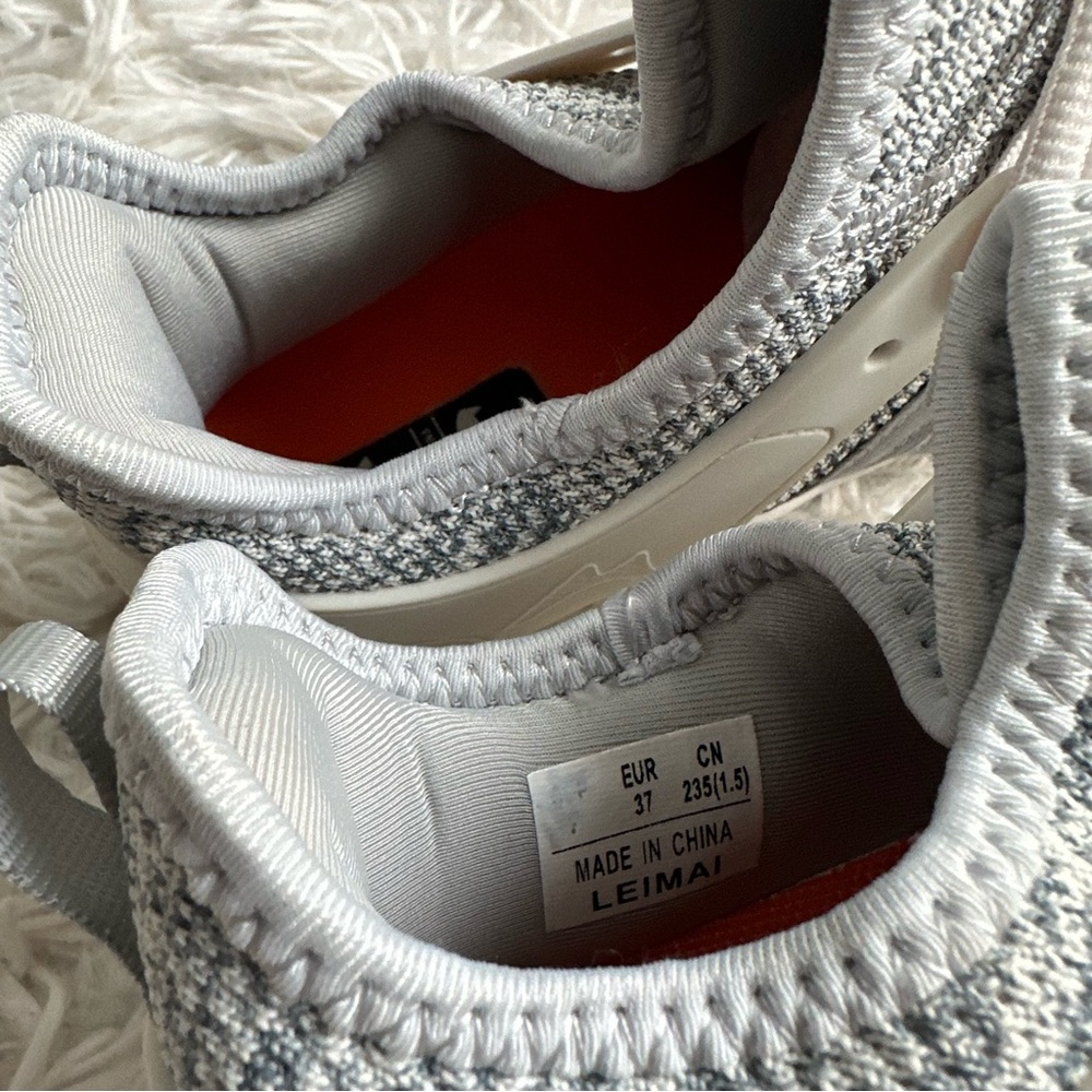 Inzcou Amazon Running Shoes Lightweight Gray New In Box Size 7 - Picture 6 of 9